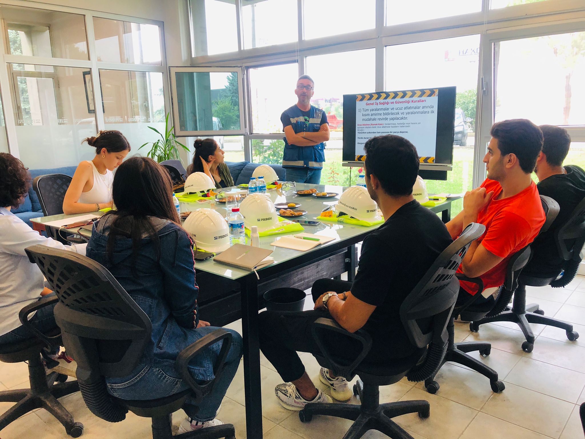 Üniversite Staj Programları ve Eğitim Destekleri